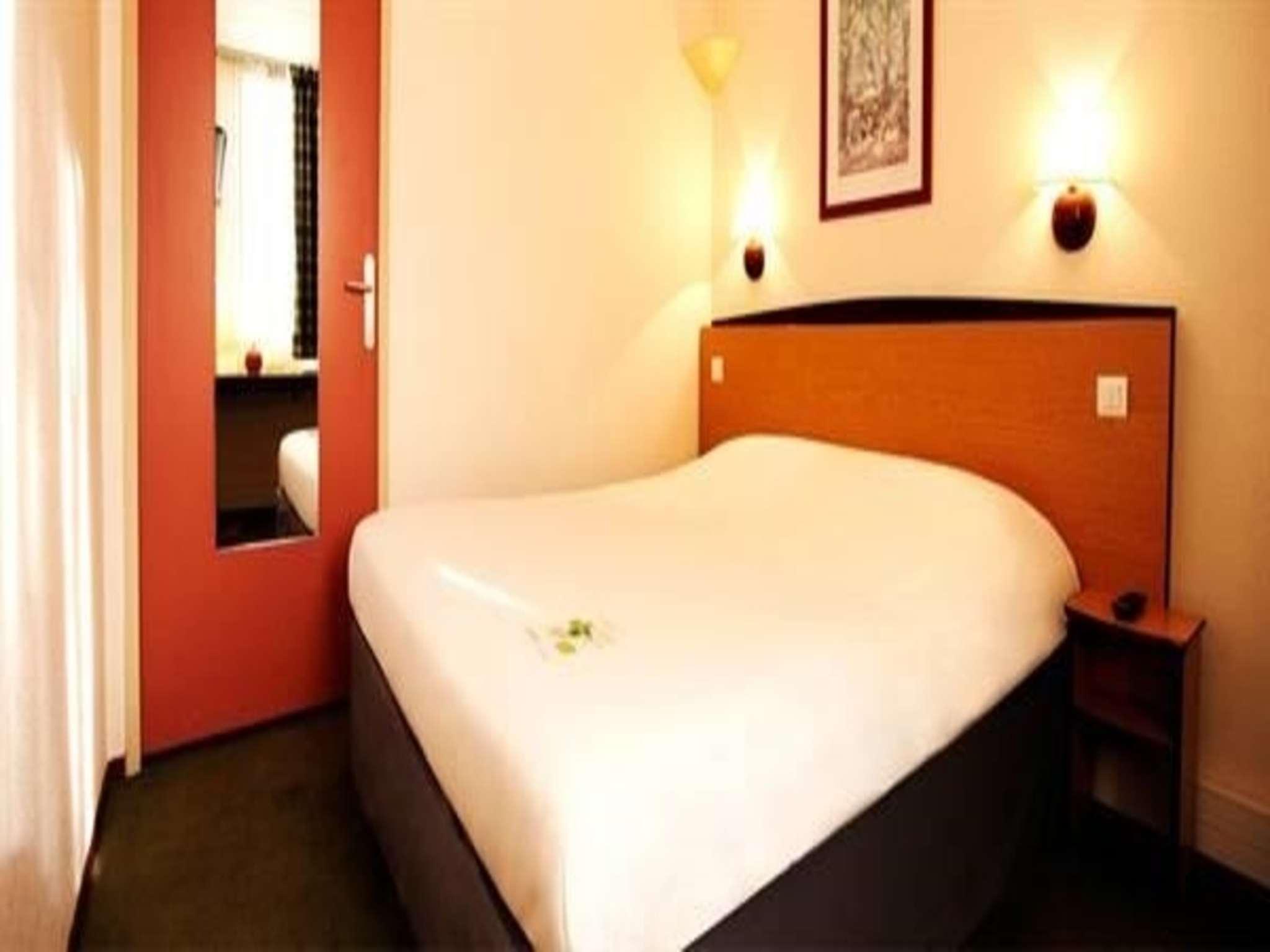 Kyriad Direct Lyon Sud - Chasse-sur-Rhône Екстериор снимка